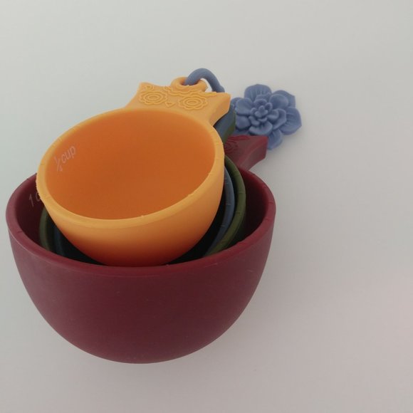 A baker's delight! Silicone measuring cups | Vibrant earthy tones | Kitc… - Picture 8 of 9